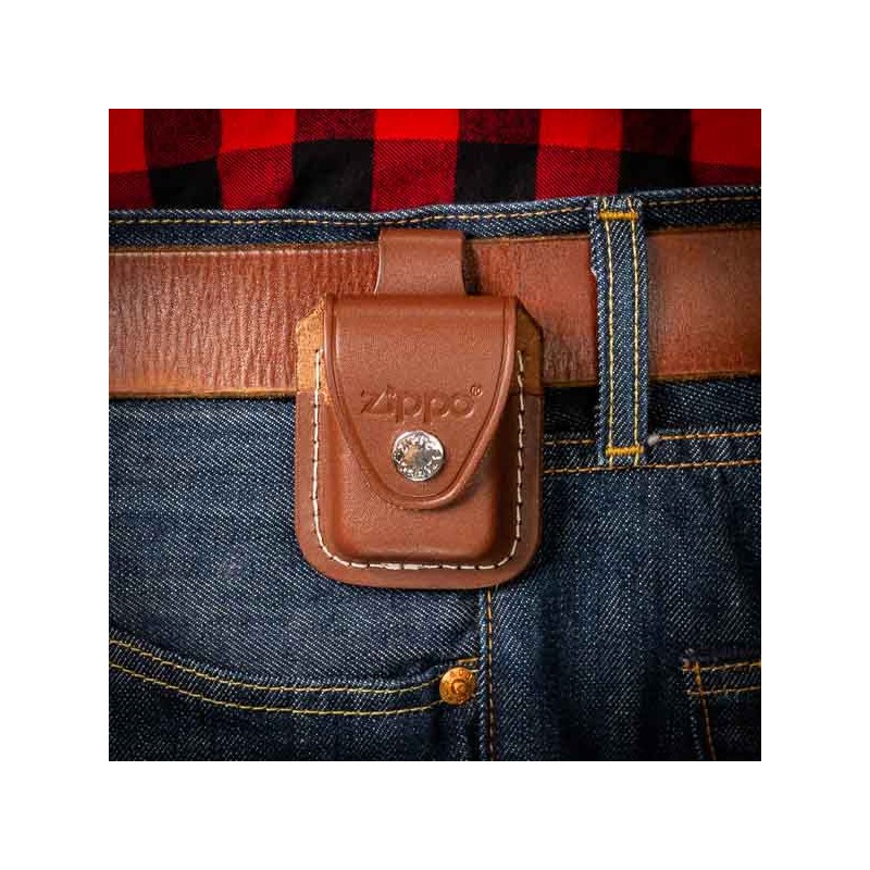 Étui en cuir conçu pour sadapter au briquet Zippo, pochette en cuir  personnalisée avec boucle de ceinture, dessus fermé avec bouton-pression -   France