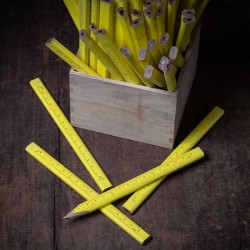 Set of 4 yellow flat carpenter's pencils